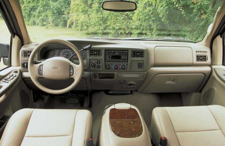  Ford Excursion 2000 года  (фото 66 из 111)
